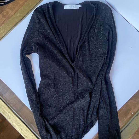 Astr Tops - Astr Black Sparkle Long Sleeve V-Neck Bodysuit SzM